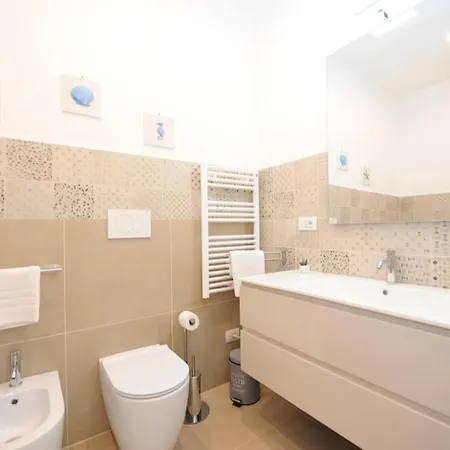 2 50m Dal Mare + Parcheggio Privato Marina di Pietrasanta